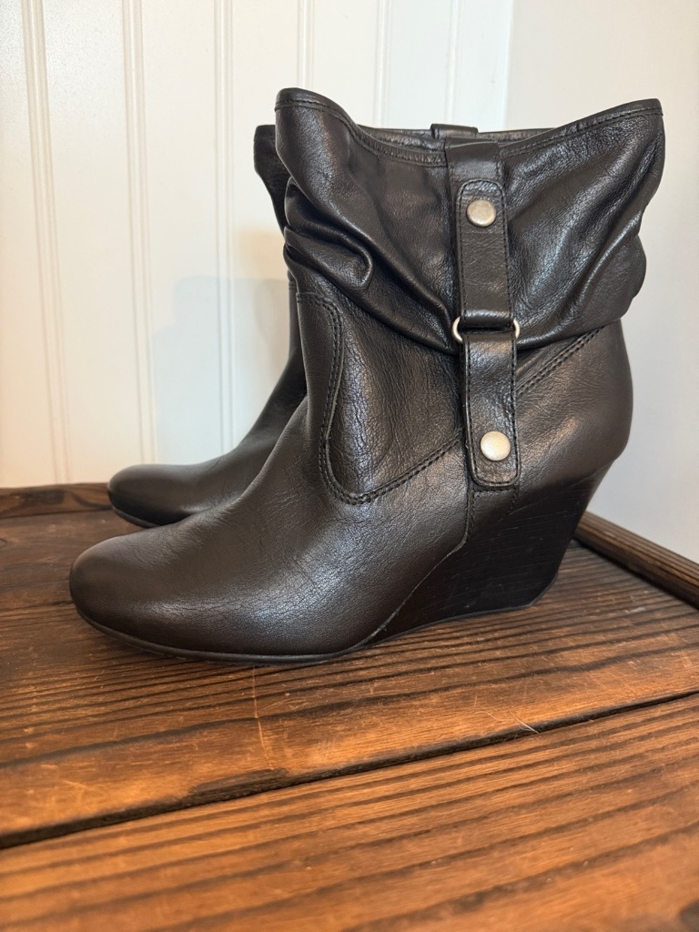Y2K Kenneth Cole Storm Black Women's Wedge Scrunch Ankle Boots